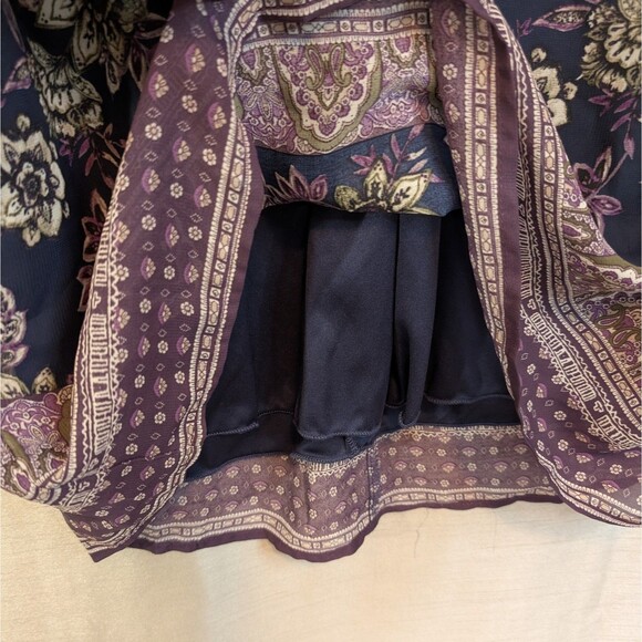 Women's LARGE Top Floral V Neck Long Ruffle Bell Sleeve Tunic Flowy Bohemian - Picture 12 of 14